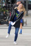 melissa-benoist-on-the-set-of-supergirl-in-vancouver-10-23-[...].jpg