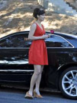 ZOOEY-DESCHANEL-Out-and-About-in-Los-Angeles-4[1].jpg