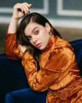 hailee-steinfeld-who-what-wear-uk-photoshoot-2018-2.jpg