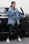 selena-gomez-street-style-12-21-2018-3.jpg