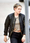 kristen-stewart-out-in-la-01-14-2019-4.jpg