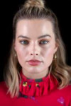 margot-robbie-buzzfeed-uk-january-2019-photoshoot-0.jpg