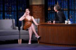 anne-hathaway-at-late-night-with-seth-meyers-01-23-2019-1.jpg