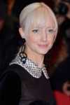 andrea-riseborough-the-kindness-of-strangers-premiere-in-be[...].jpg