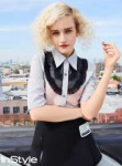 instyle-december-julia-garner-5.jpg