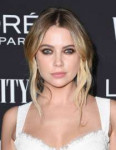 ashley-benson-at-vanity-fair-l-oreal-paris-celebrate-new-ho[...].jpg