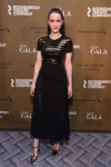 rachel-brosnahan-roundabout-theatre-company-2019-gala-in-ny[...].jpg