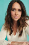 Jennifer-Love-Hewitt--Working-Mother-2019--01.jpg