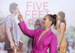 haley-lu-richardson-attends-the-premiere-of-five-feet-apart[...].jpg