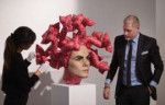 Unveiling+Aspencrow+Cara+Delevingne+Sculpture+I57OMH-f5Pqx.jpg