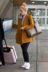 rose-byrne-arrives-at-jfk-airport-in-nyc-03-30-2019-4.jpg