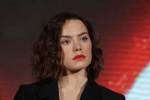 daisy-ridley-deizi-ridli-aktrisa-krasotka-briunetka-prichesk.jpg