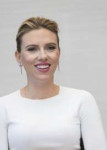 scarlett-johansson-avengers-endgame-press-conference-in-la-[...].jpg