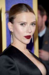 scarlett-johansson-avengers-endgame-fan-event-in-london-6.jpg