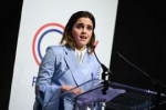 emma-watson-conference-about-gender-equality-in-paris-05-10[...].jpg