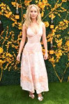 jennifer-lawrence-2019-veuve-clicquot-polo-classic-in-ny-12.jpg