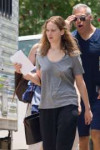 jennifer-lawrence-on-the-set-of-untitled-lila-neugebauer-mo[...].jpg