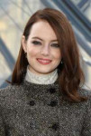 emma-stone-louis-vuitton-show-at-the-paris-fashion-week-03-[...].jpg