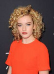 julia-garner-hfpa-and-instyle-celebrate-golden-globe-season[...].jpg