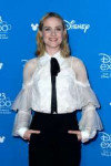 evan-rachel-wood-attends-disney-d23-expo-2019-at-anaheim-co[...].jpg