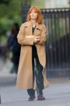 jessica-chastain-goes-make-up-free-while-bundling-up-during[...].jpg