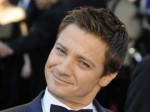 Jeremy-Renner-075.jpg