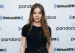 hailee-steinfeld-siriusxm-studios-in-nyc-11-01-2019-0.jpg