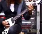 Kirk Hammett showing riffs .mp4