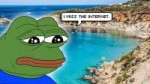 pepe-on-holiday-without-wifi-1462972781-list-handheld-0.jpg