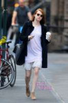 emma-stone-makeup-free-nyc-street-style.jpg