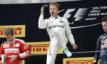 705012-sebastjan-fettel-niko-rosberg-i-daniil-kvjat.jpg