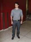 henry-cavill-LAX-01202012-09.jpg