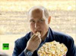 putin-s-popkornom107105829orig.jpg