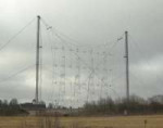 972px-CurtainantennaatHoerbyshortwavestation.JPG