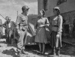 26th-Infantry-Division-LT-with-2-Russian-Female-Officers-Cz[...].jpg